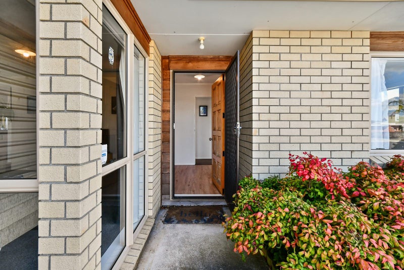 21 Tonson Place, Weymouth, Auckland - Carousel 2