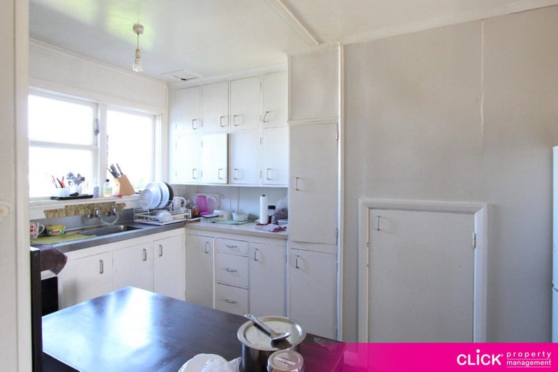 54 Murray Street, Caversham, Dunedin - Carousel 1