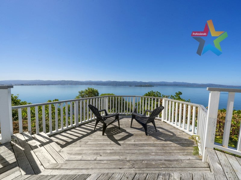 579 Hutt Road, Horokiwi, Wellington - Carousel 1