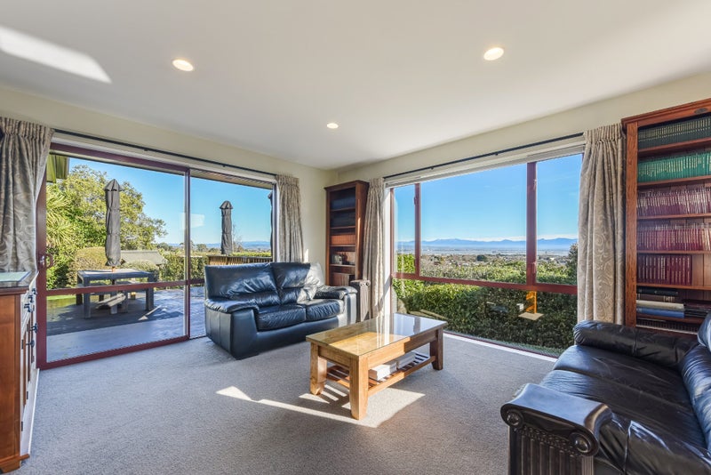 8 Cheshire Place, Stoke, Nelson - Carousel 2