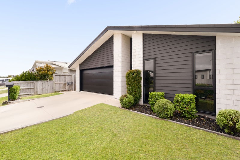 29 Tiria Drive, Papamoa Beach, Papamoa - Carousel 2