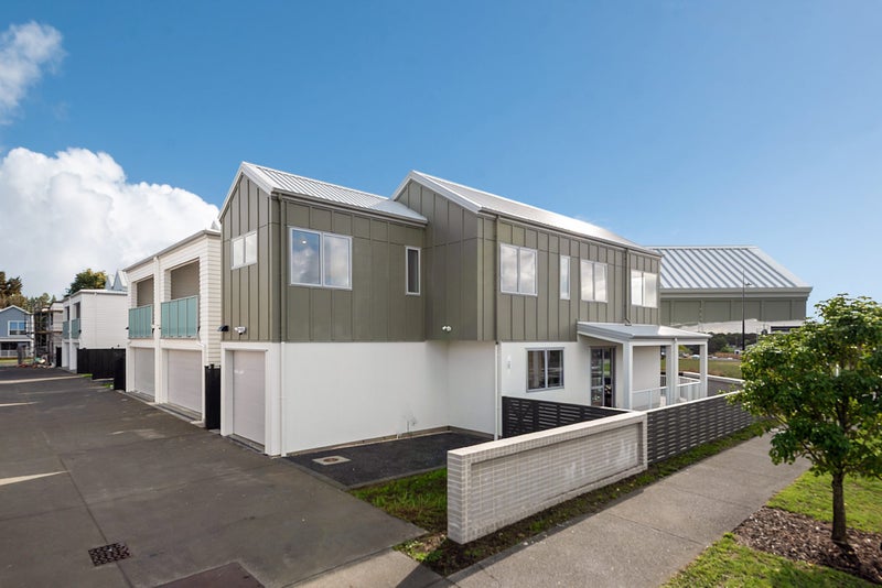 99 Tributary Parade, Karaka, Papakura - Carousel 1