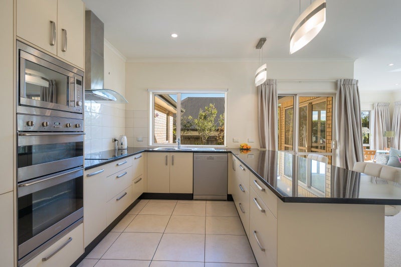 14 Bridgewater Lane, Stoke, Nelson - Carousel 2