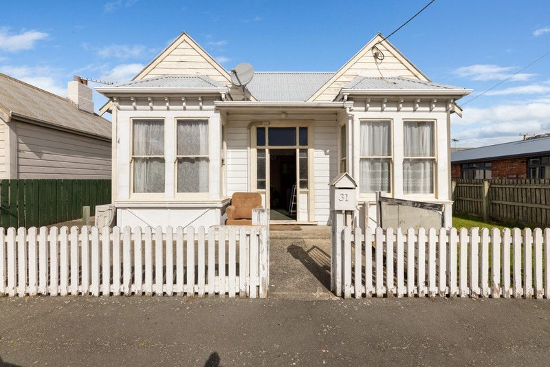 31 Nicholson Street, Forbury, Dunedin - Carousel 1