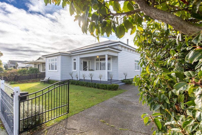 43 Gordon Street, Dannevirke - Carousel 1