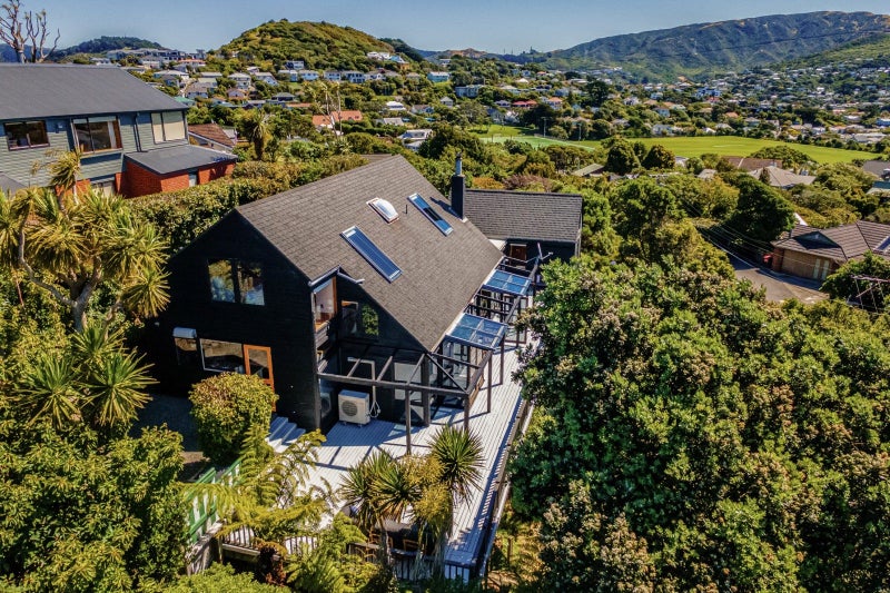 1 Indira Place, Khandallah, Wellington - Carousel 23