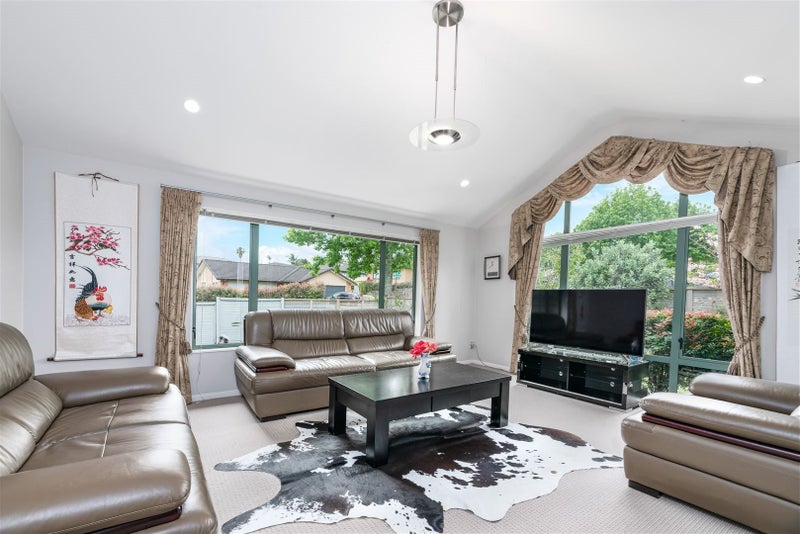 24 Lake Panorama Drive, Henderson, Auckland - Carousel 2