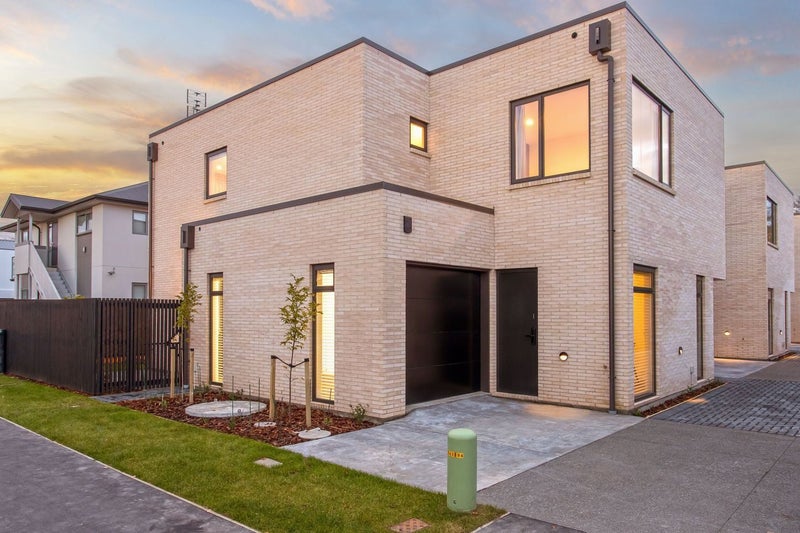 2/44 Winchester Street, Merivale, Christchurch - Carousel 2