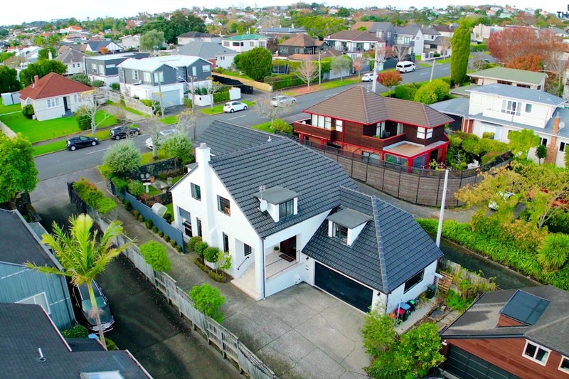 71A Long Drive, St Heliers, Auckland - Carousel 2