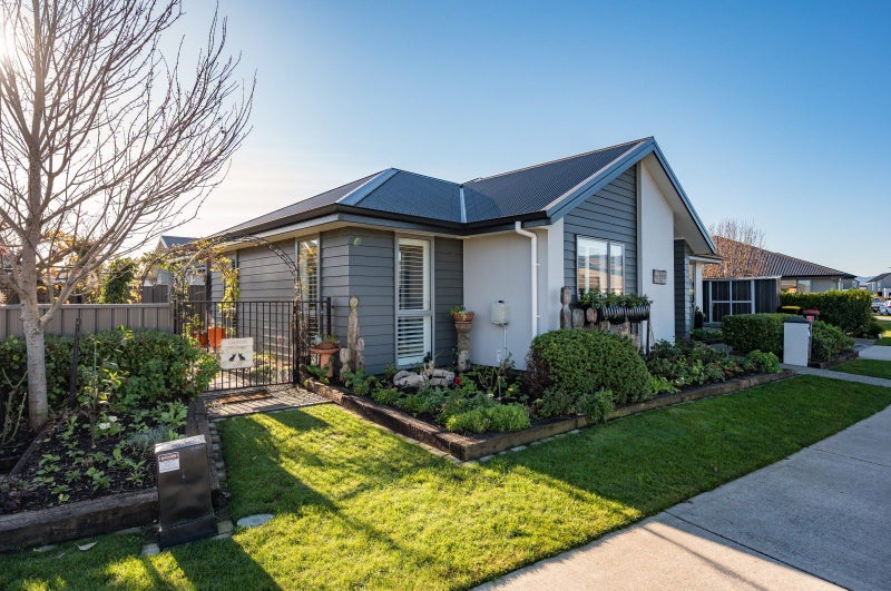 41 Youngberry Drive, Richmond, Richmond - Carousel 1