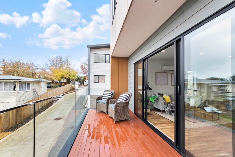 3/18 Pine Street, New Lynn, Auckland - Carousel 2