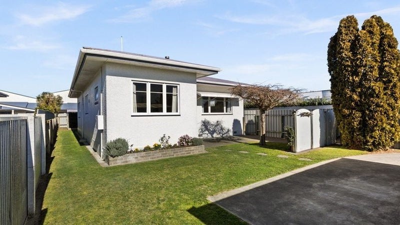 210 Mcleod Street, Camberley, Hastings - Carousel 1