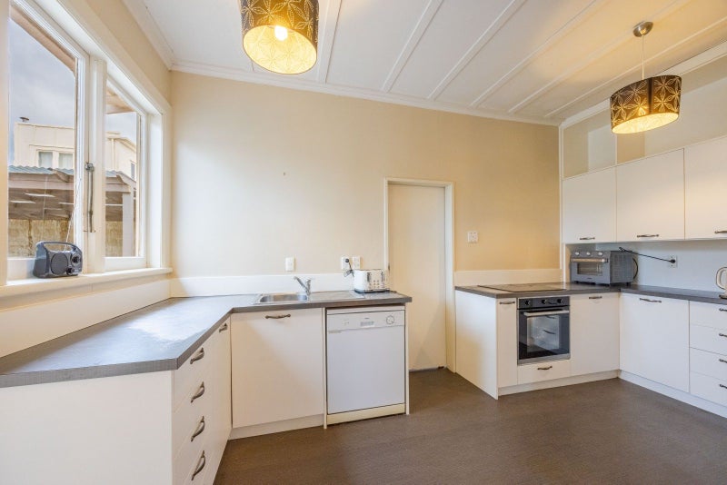 9 Pukeko Place, Westshore, Napier - Carousel 2