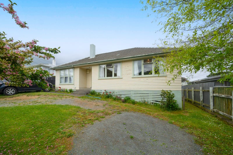 78 Champion Street, Cannons Creek, Porirua - Carousel 1