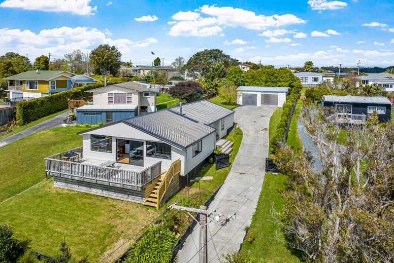 11 Foster Crescent, Snells Beach, Snells Beach - Carousel 2