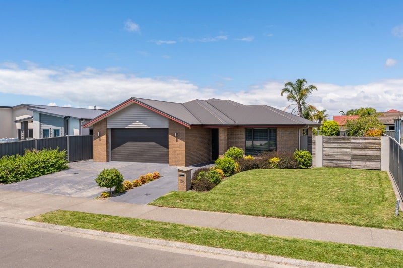 35 Pacific Avenue, Poraiti, Napier - Carousel 1