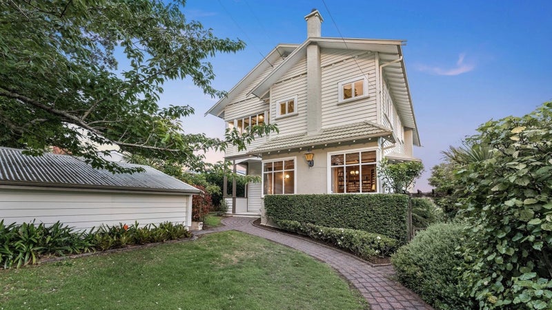 11 Bingley Avenue, Epsom, Auckland - Carousel 1