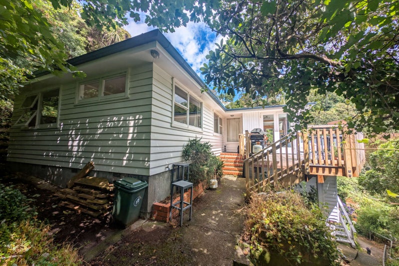 11A Mairangi Road, Wadestown, Wellington - Carousel 1