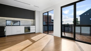 21F Knights Road, Rothesay Bay, Auckland - Carousel 1