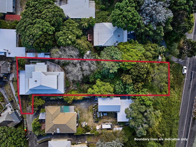 21 Wellington Road, Paekakariki - Carousel 23