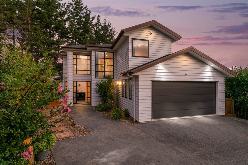 24 Ascension Crescent, Orewa, Orewa - Carousel 1