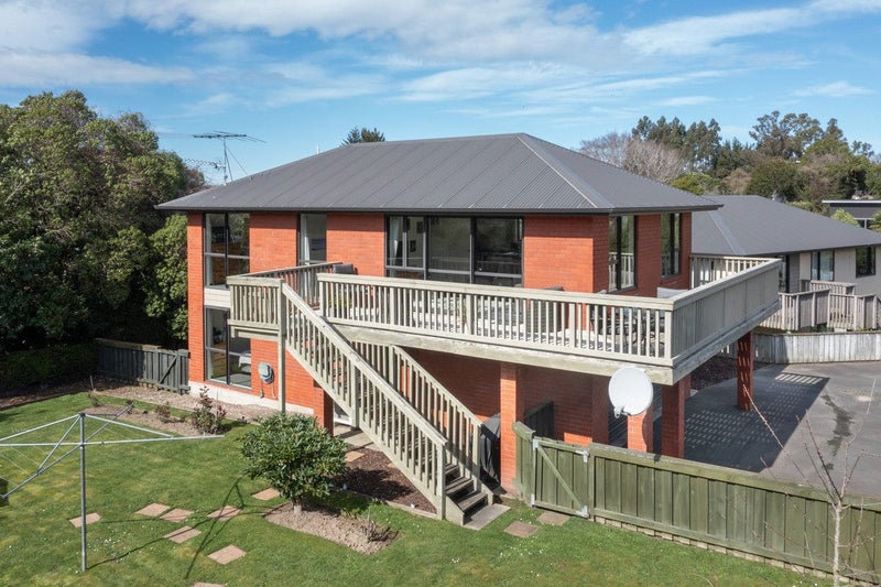 18A Sretlaw Place, Brockville, Dunedin - Carousel 1