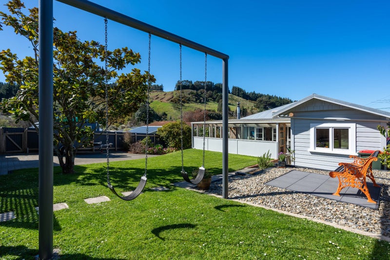 27 Blackman Avenue, Sawyers Bay, Port Chalmers - Carousel 2