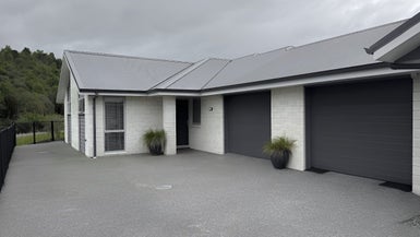 54 Pakanga Grove, Pyes Pa, Tauranga - Carousel 1