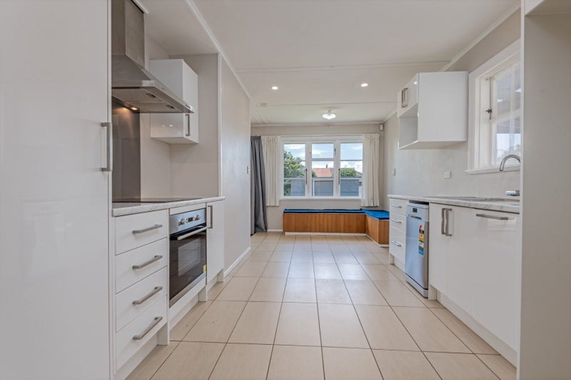 41 Rangiora Avenue, Roslyn, Palmerston North - Carousel 2