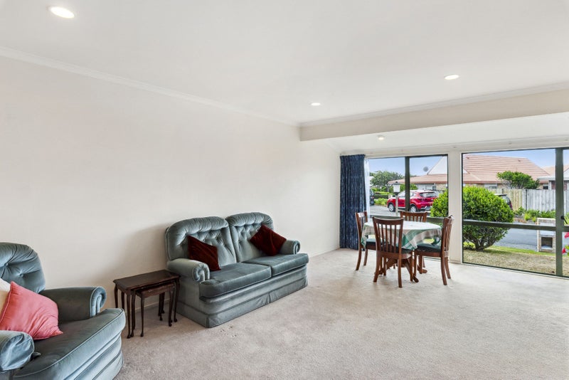 19/17 Redwood Close, Paraparaumu - Carousel 2