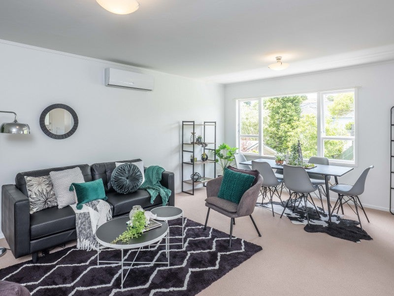 30A Friend Street, Karori, Wellington - Carousel 2