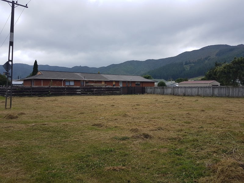 11 Honey Street, Wainuiomata, Lower Hutt - Carousel 1