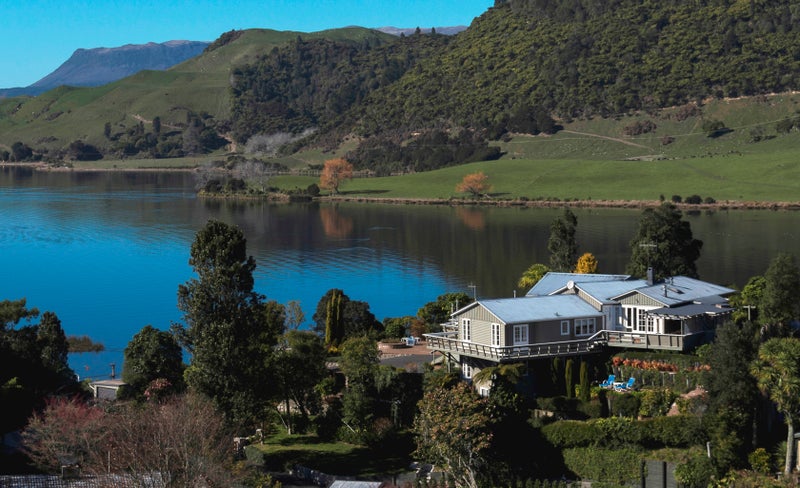 6 Pryce Road, Lake Okareka, Rotorua - Carousel 1
