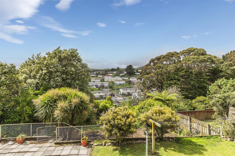 25 Sievers Grove, Cannons Creek, Porirua - Carousel 19