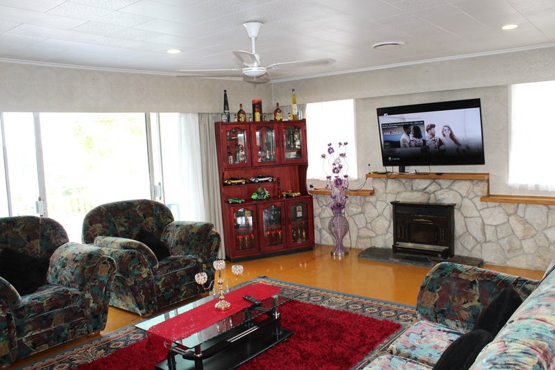 166 Don Buck Road, Massey, Auckland - Carousel 2