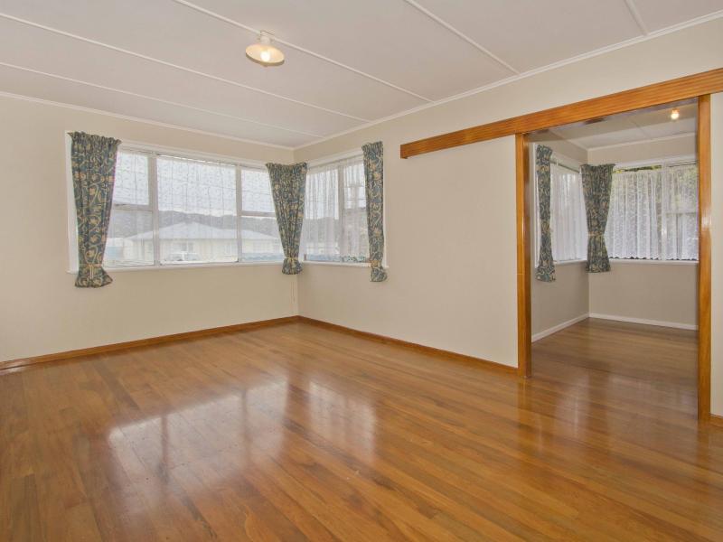 5 Castlerea Street, Wainuiomata, Lower Hutt - Carousel 2