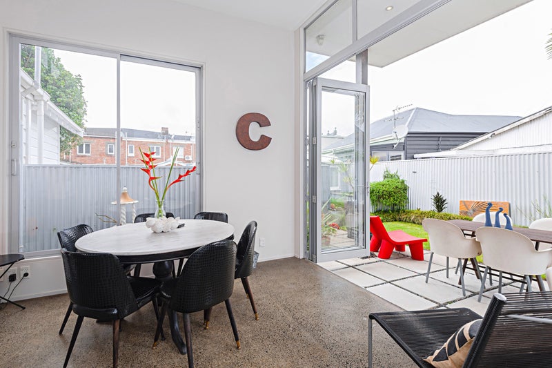 3/0 Valley Road, Mount Eden, Auckland - Carousel 19