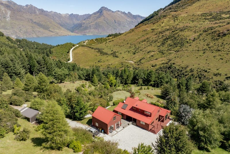 222 Moke Lake Road, Ben Lomond, Queenstown - Carousel 1