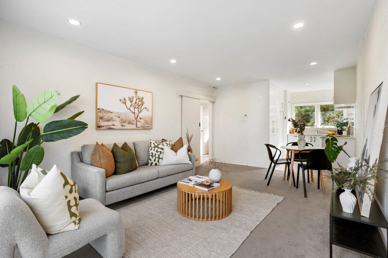 4/11 Tawera Road, Greenlane, Auckland - Carousel 2