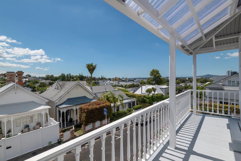17 Gunson Street, Freemans Bay, Auckland - Carousel 2