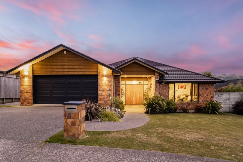 73 Aotea Drive, Aotea, Porirua - Carousel 1