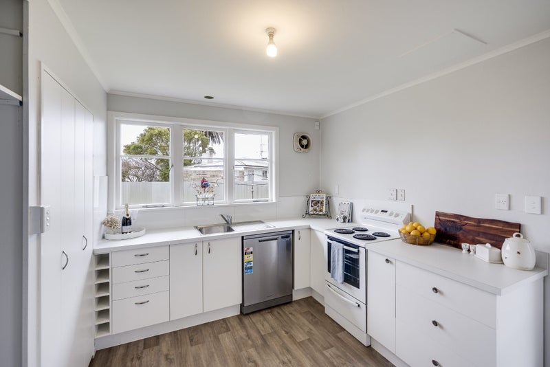 1 James Foley Avenue, Pirimai, Napier - Carousel 2