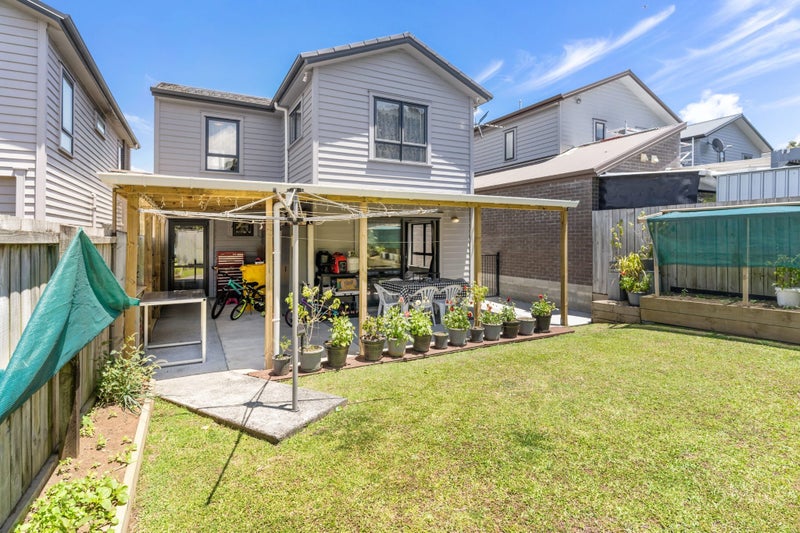 24 Tutuwhatu Crescent, Weymouth, Auckland - Carousel 11