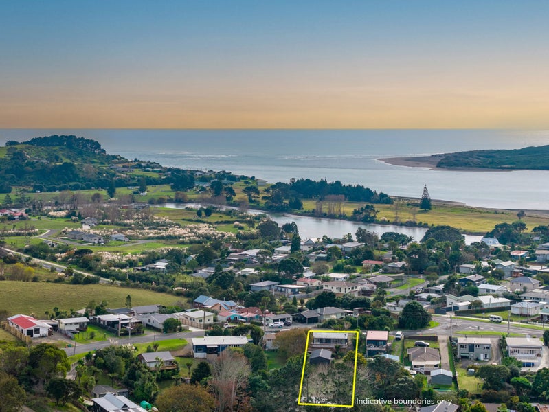 6 Te Hutewai Road, Raglan, Raglan - Carousel 36