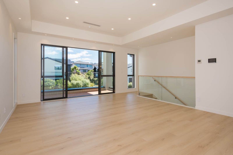 7 Nerita Place, Long Bay, Auckland - Carousel 2