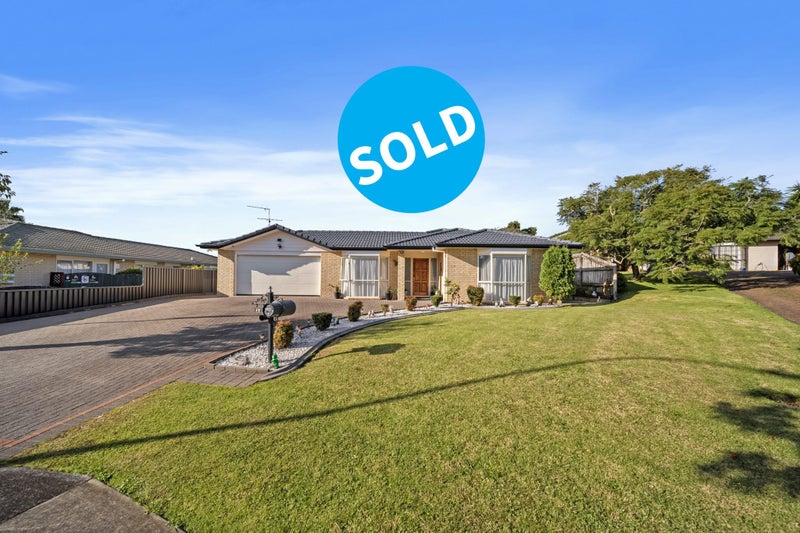 17 Flora Place, Wattle Downs, Auckland - Carousel 1