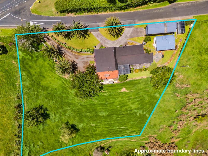 2 Waireka Road East, Omata, New Plymouth - Carousel 47