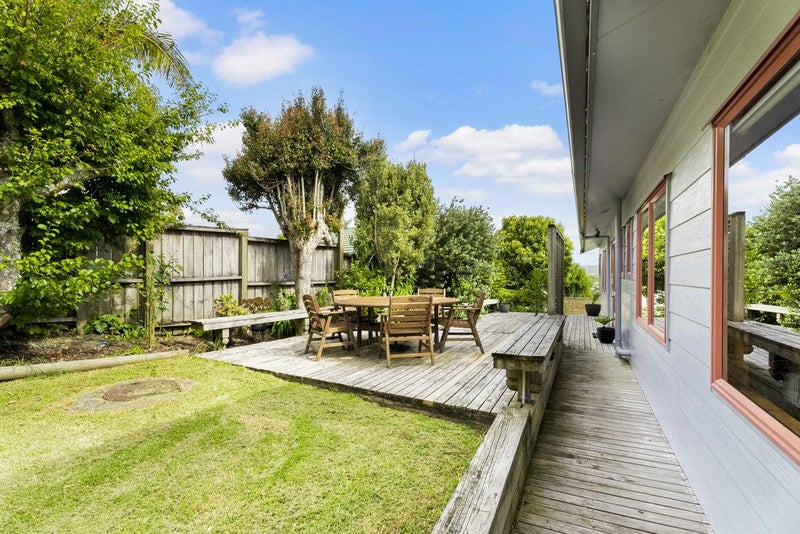 39A Pohutukawa Avenue, Red Beach, Red Beach - Carousel 23