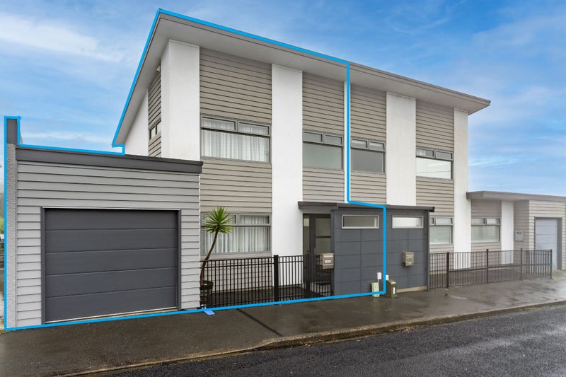 27 Gilkison Street, Halfway Bush, Dunedin - Carousel 1