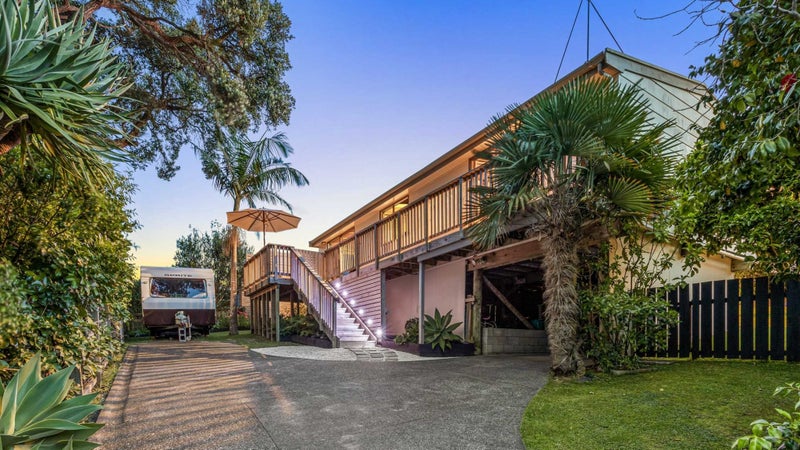 1/32 Kenneth Hopper Place, Manly, Whangaparaoa - Carousel 1